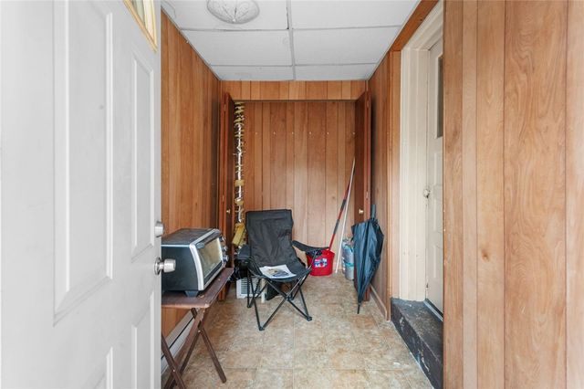 425 Braddock Rd, Forest Hills Boro, PA 15221