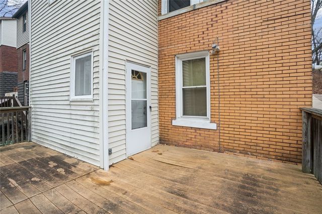 425 Braddock Rd, Forest Hills Boro, PA 15221