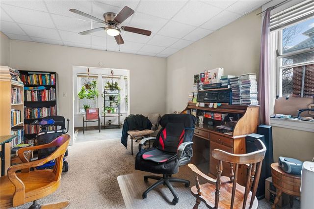 425 Braddock Rd, Forest Hills Boro, PA 15221