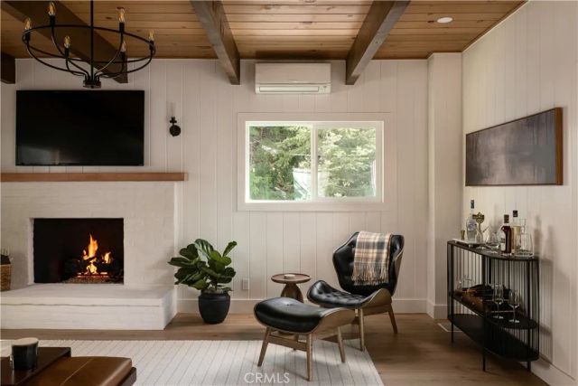 394 Ca-173, Lake Arrowhead, CA 92352