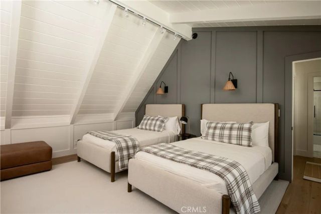 394 Ca-173, Lake Arrowhead, CA 92352