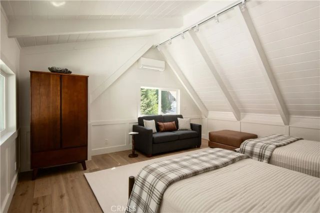 394 Ca-173, Lake Arrowhead, CA 92352