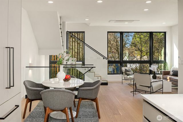 413 99th Avenue NE, Bellevue, WA 98004