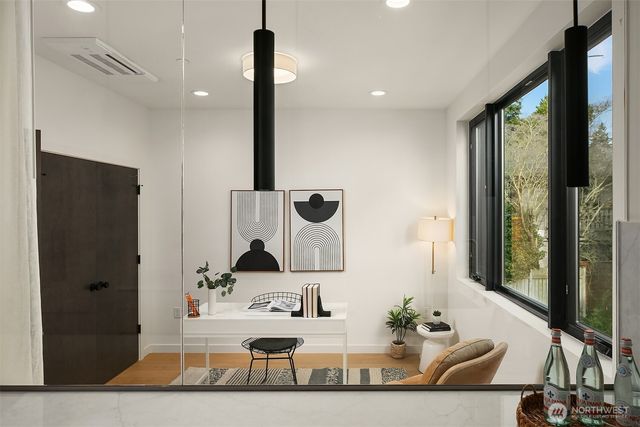 413 99th Avenue NE, Bellevue, WA 98004