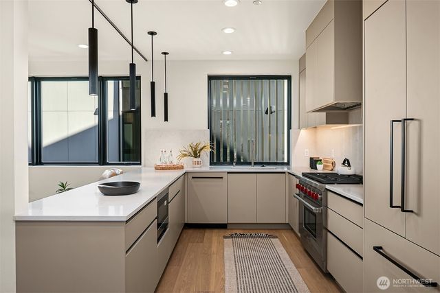 413 99th Avenue NE, Bellevue, WA 98004