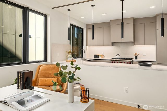 413 99th Avenue NE, Bellevue, WA 98004