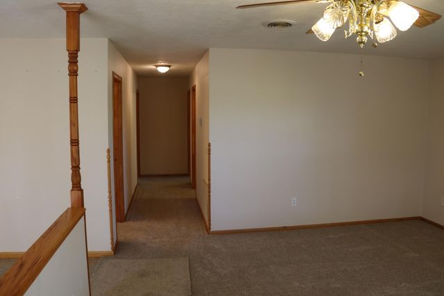 11919 Farm Road 2010, Monett, MO 65708