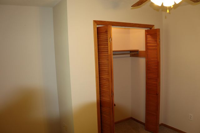 11919 Farm Road 2010, Monett, MO 65708