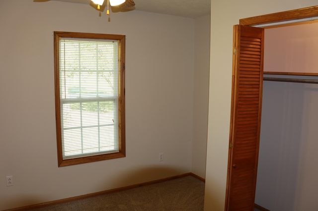 11919 Farm Road 2010, Monett, MO 65708