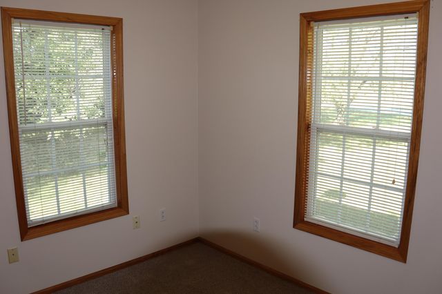 11919 Farm Road 2010, Monett, MO 65708