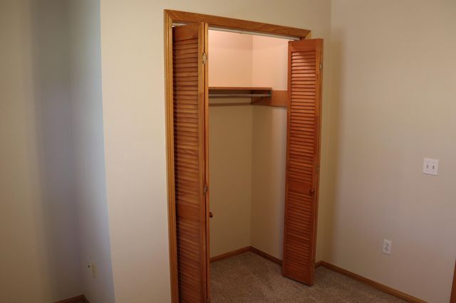 11919 Farm Road 2010, Monett, MO 65708