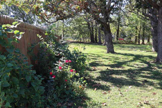 11919 Farm Road 2010, Monett, MO 65708