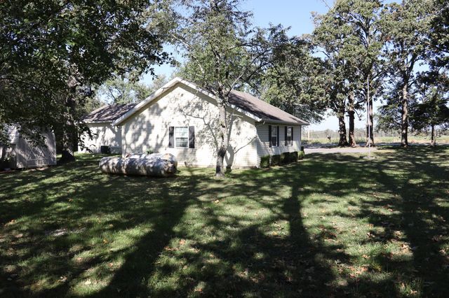 11919 Farm Road 2010, Monett, MO 65708