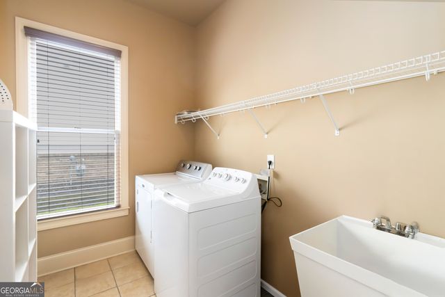 663 Warm Springs Court, Loganville, GA 30052