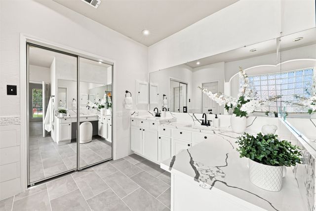 3936 Gillespie Drive, Carrollton, TX 75010