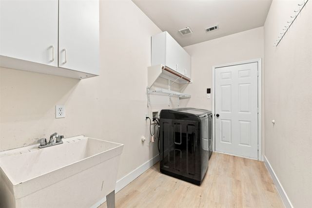 3936 Gillespie Drive, Carrollton, TX 75010