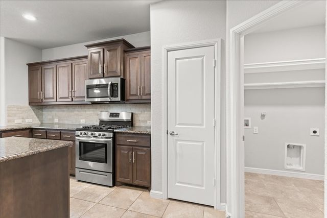 1117 Scotney Lane, Saginaw, TX 76131