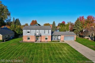 7342 Glen Eagle Drive, Bay City, MI 48706