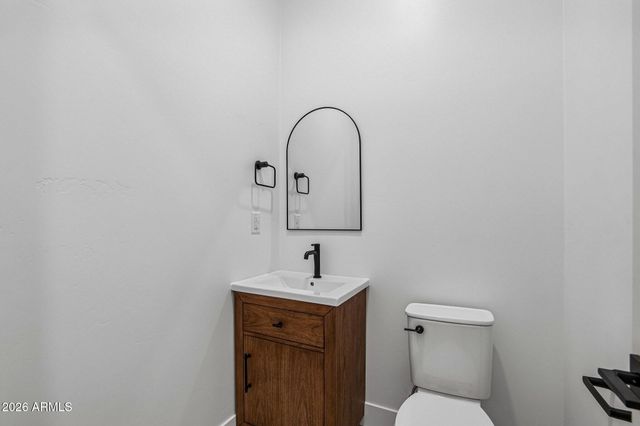 2246 E MANANA Road, New River, AZ 85087