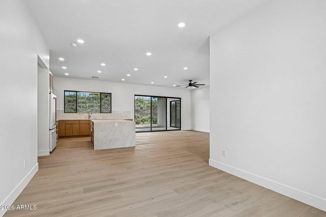 2246 E MANANA Road, New River, AZ 85087