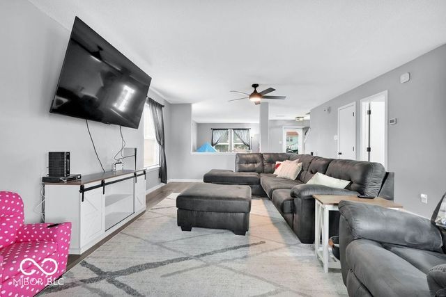 2253 Edgewater, Plainfield, IN 46168