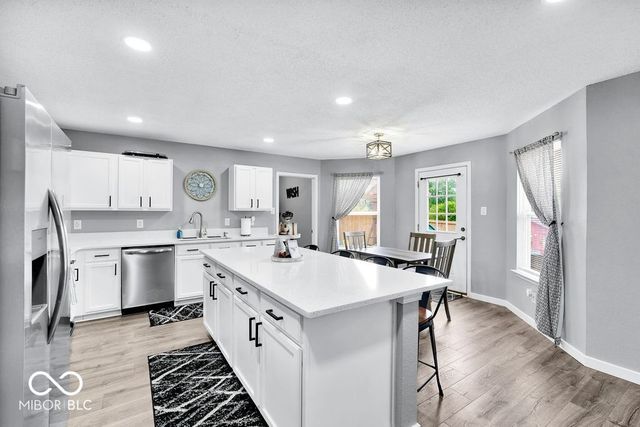 2253 Edgewater, Plainfield, IN 46168