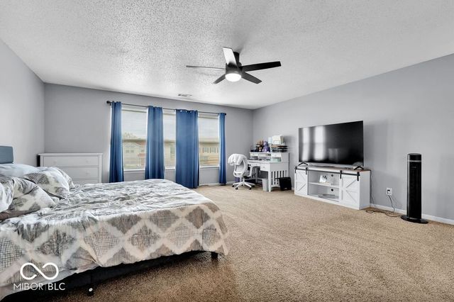 2253 Edgewater, Plainfield, IN 46168