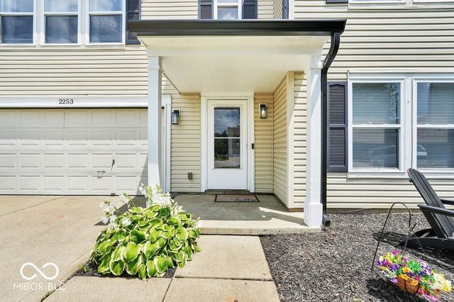 2253 Edgewater, Plainfield, IN 46168