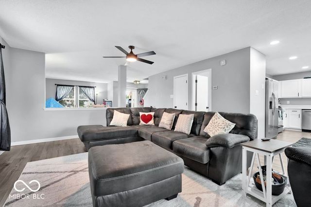2253 Edgewater, Plainfield, IN 46168