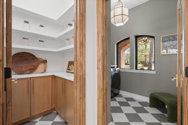 35 Dewdrift Place, The Woodlands, TX 77382