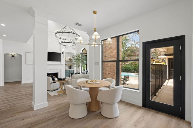 35 Dewdrift Place, The Woodlands, TX 77382