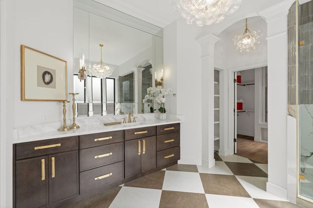 35 Dewdrift Place, The Woodlands, TX 77382