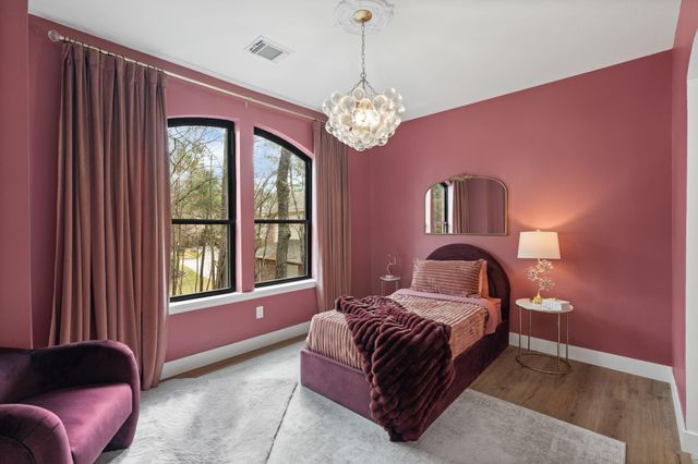 35 Dewdrift Place, The Woodlands, TX 77382