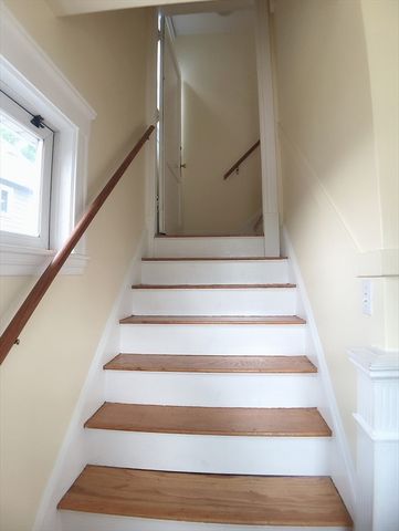 31 Gilbert Rd 2, Belmont, MA 02478
