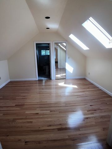 31 Gilbert Rd 2, Belmont, MA 02478