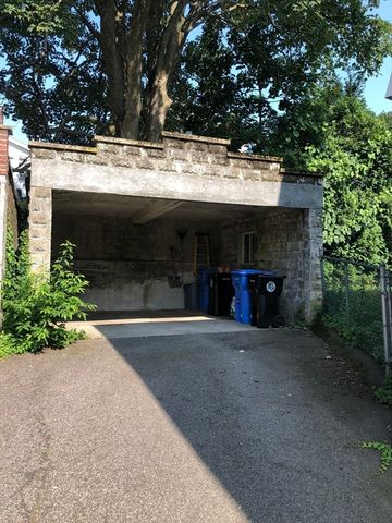 31 Gilbert Rd 2, Belmont, MA 02478
