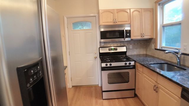 31 Gilbert Rd 2, Belmont, MA 02478