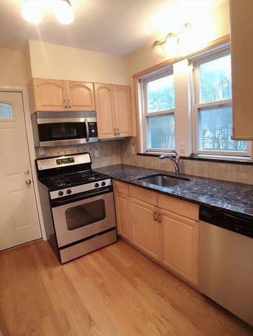 31 Gilbert Rd 2, Belmont, MA 02478