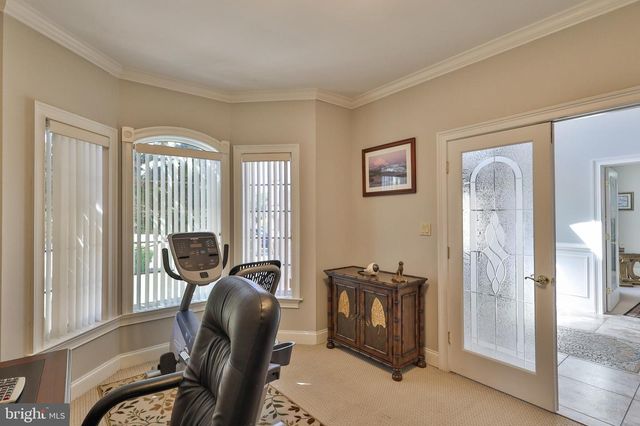 19 SPRING WOOD DR, Allentown, PA 18104