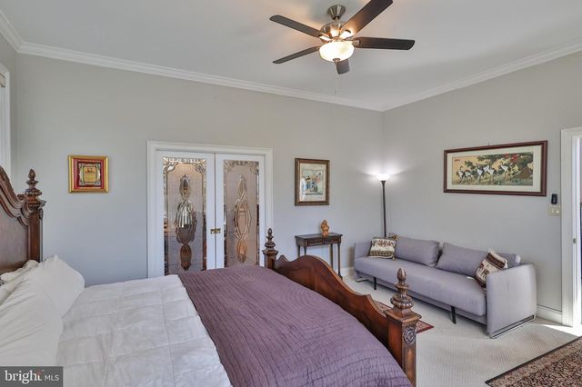 19 SPRING WOOD DR, Allentown, PA 18104