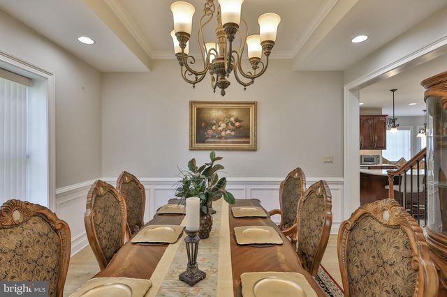 19 SPRING WOOD DR, Allentown, PA 18104