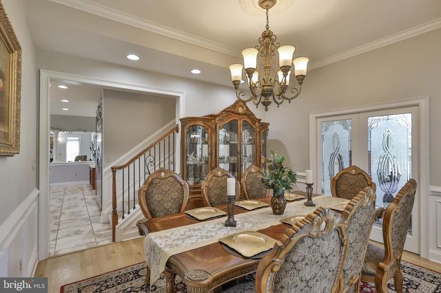 19 SPRING WOOD DR, Allentown, PA 18104