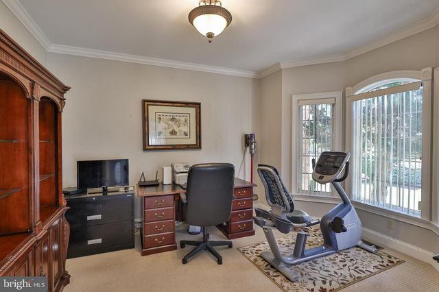 19 SPRING WOOD DR, Allentown, PA 18104