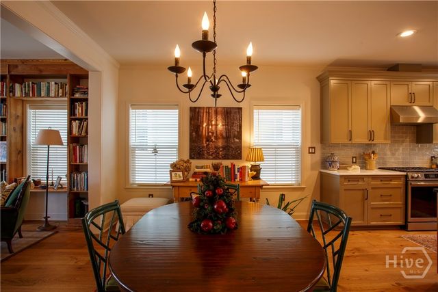 919 E Waldburg Street, Savannah, GA 31401