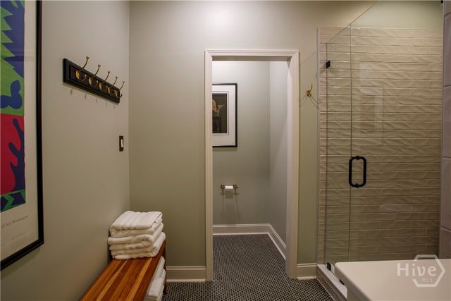 919 E Waldburg Street, Savannah, GA 31401