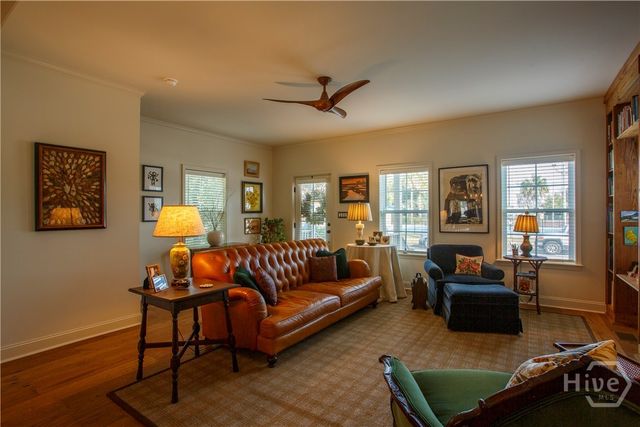 919 E Waldburg Street, Savannah, GA 31401