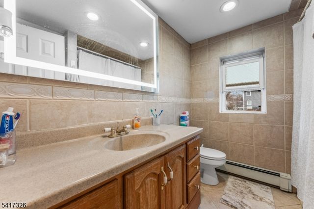 83 Village Rd, Pequannock Twp., NJ 07444