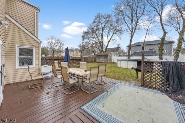 83 Village Rd, Pequannock Twp., NJ 07444