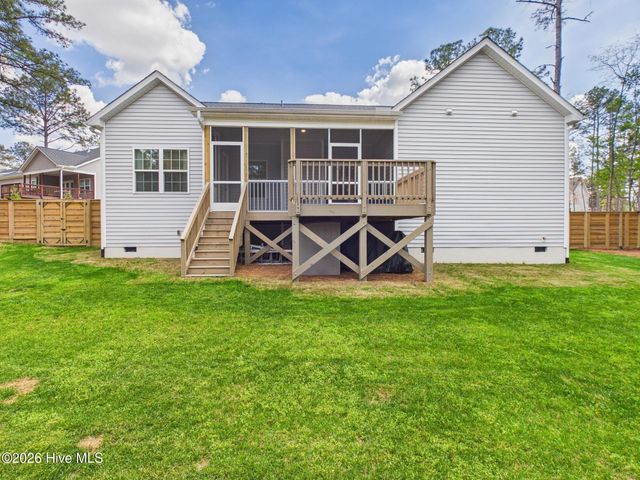 409 Piney Oak Drive, Carthage, NC 28327