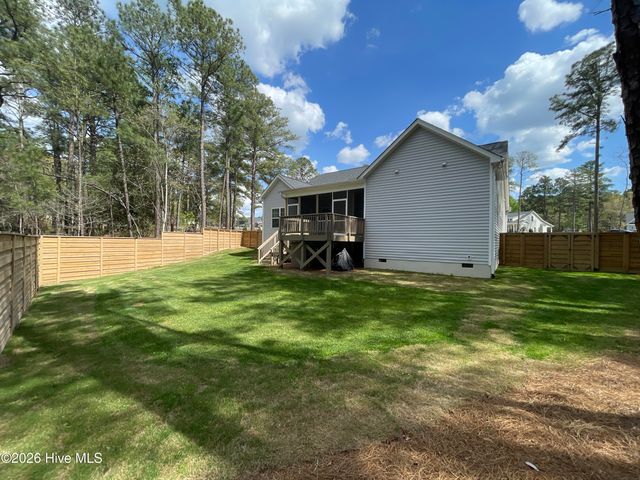 409 Piney Oak Drive, Carthage, NC 28327